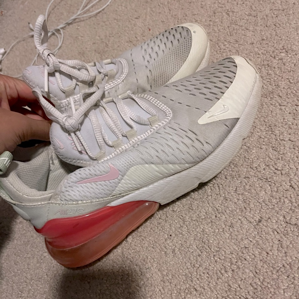 nike air max 270s